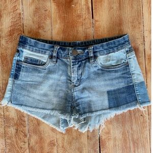 “Blank NYC Denim” Cut Off Shorts size 25